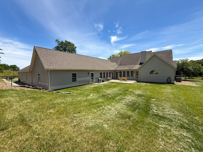 Listing Image 23