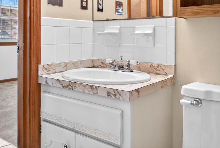 Listing Image 38