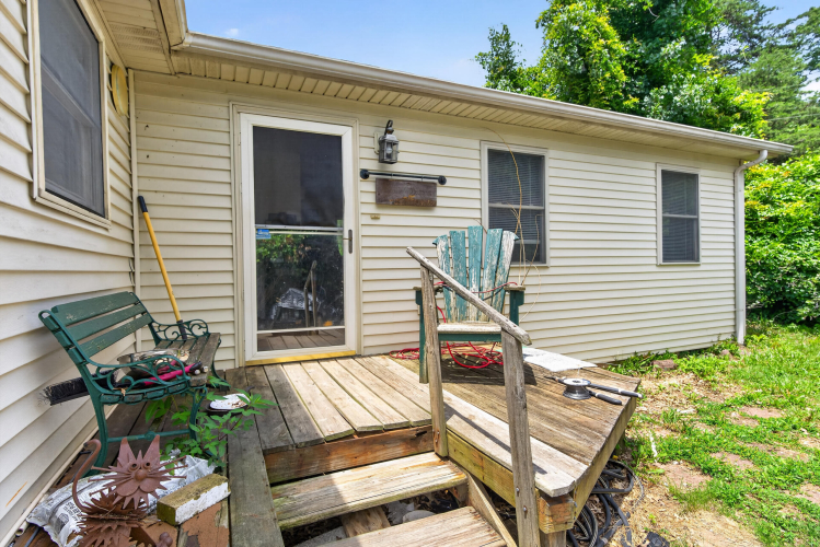 Listing Image 18