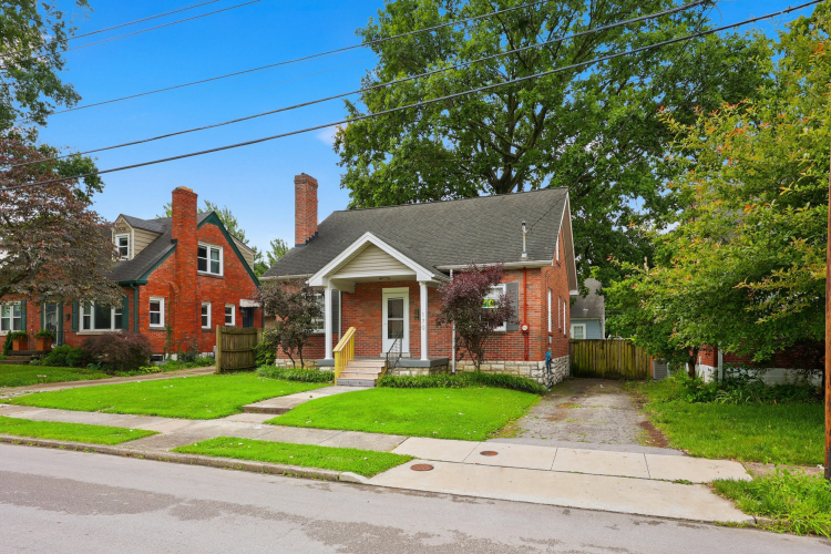 Listing Image 3