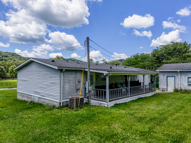 Listing Image 7
