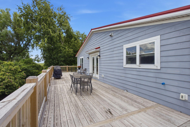 Listing Image 50