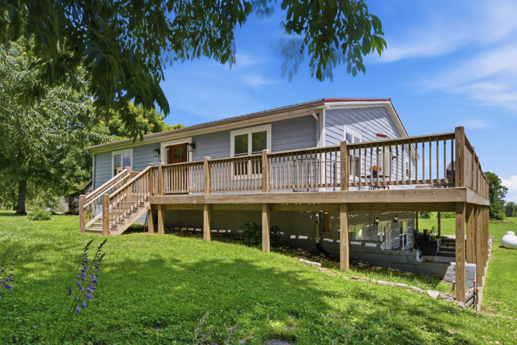 Listing Image 9