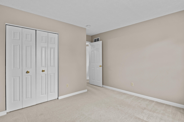 Listing Image 26