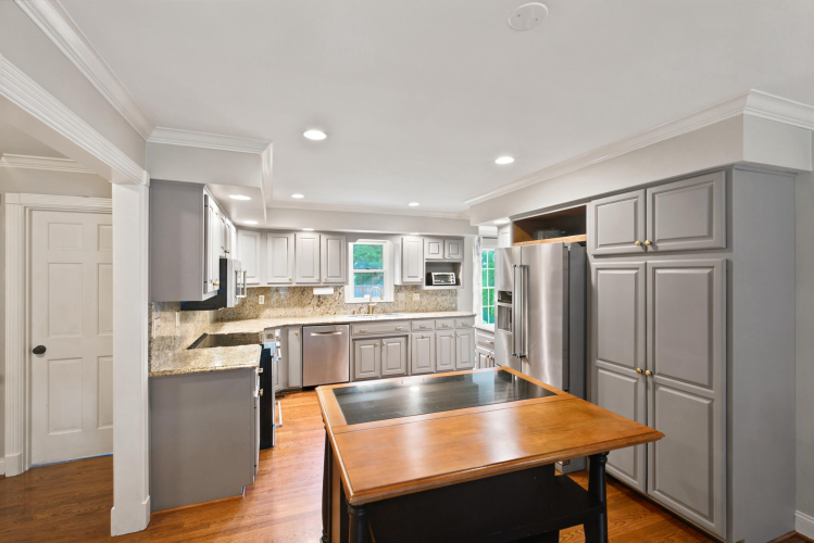 Listing Image 14