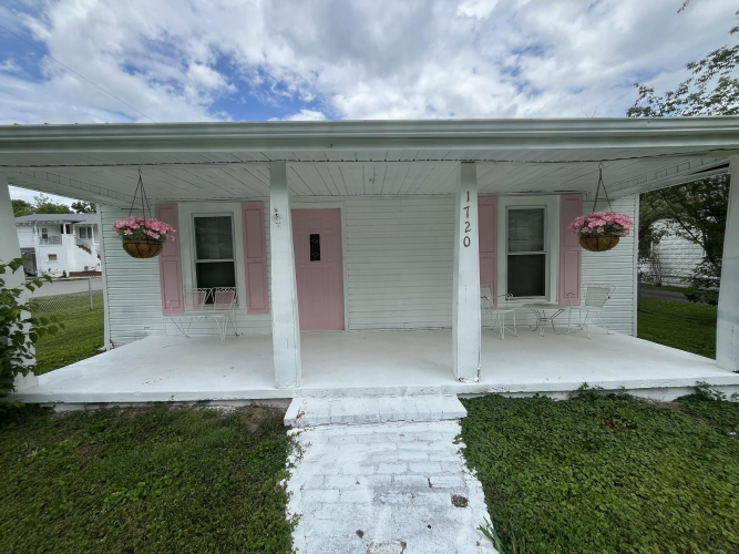 Listing Image 2