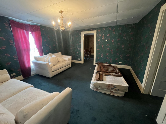 Listing Image 22