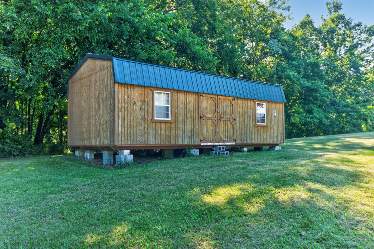 Listing Image 9