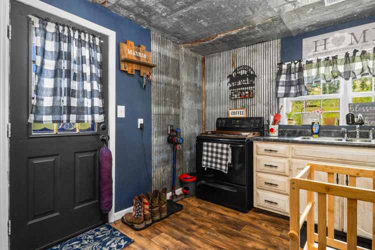 Listing Image 13