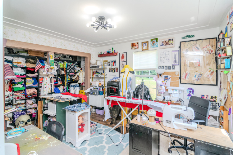 Listing Image 15