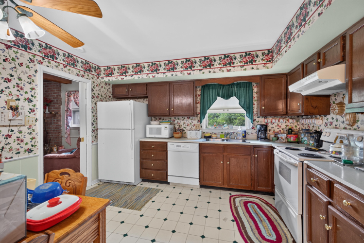 Listing Image 13