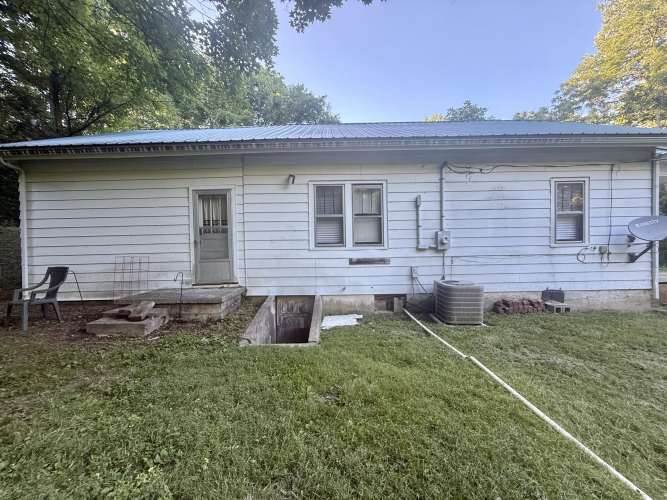 Listing Image 24