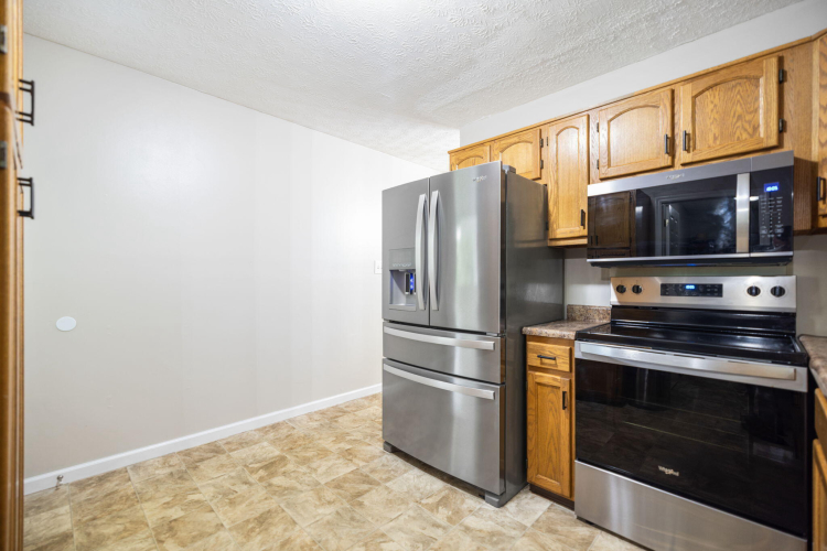 Listing Image 17