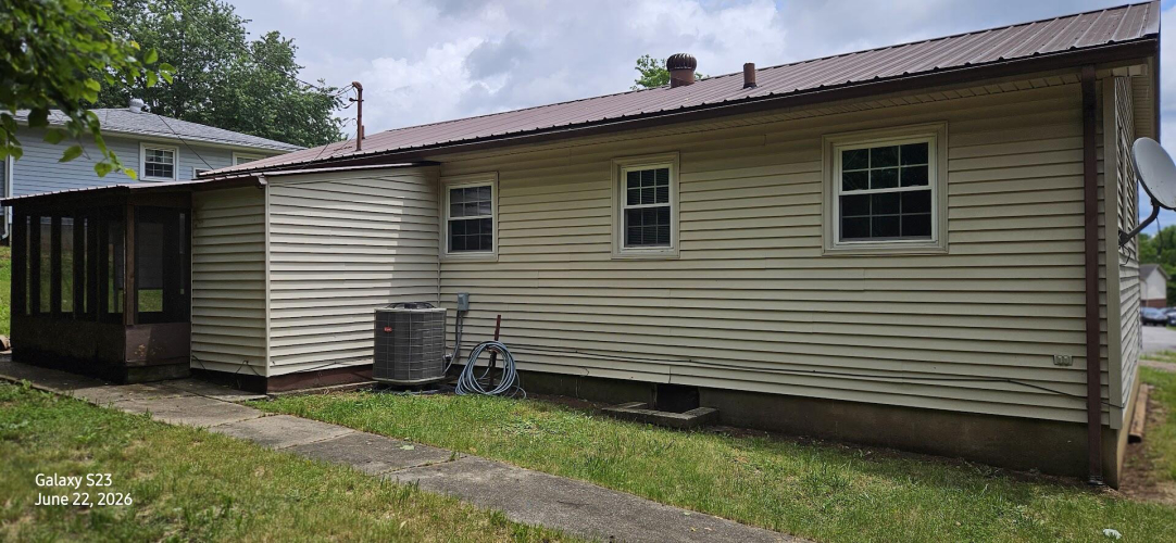 Listing Image 19
