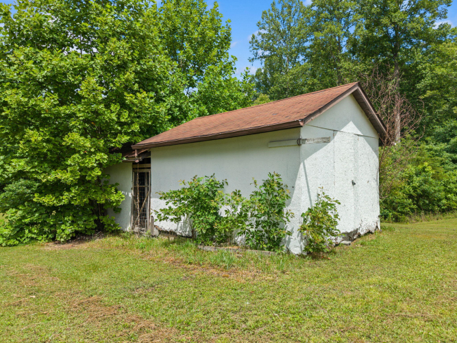 Listing Image 43