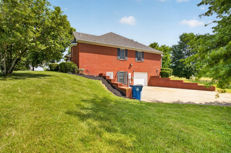 Listing Image 42