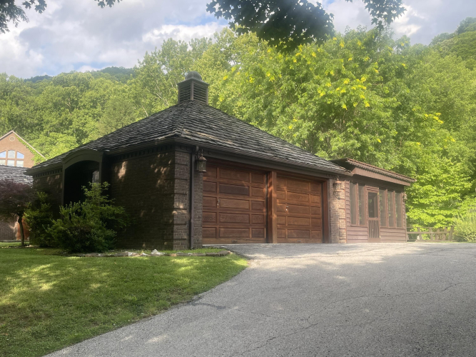 Listing Image 136