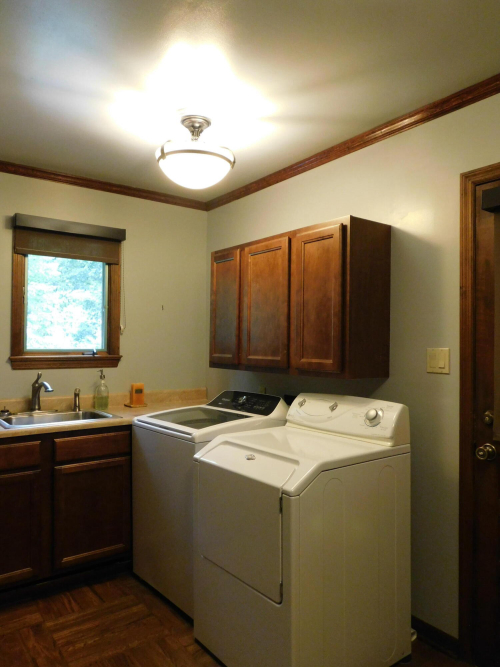 Listing Image 52