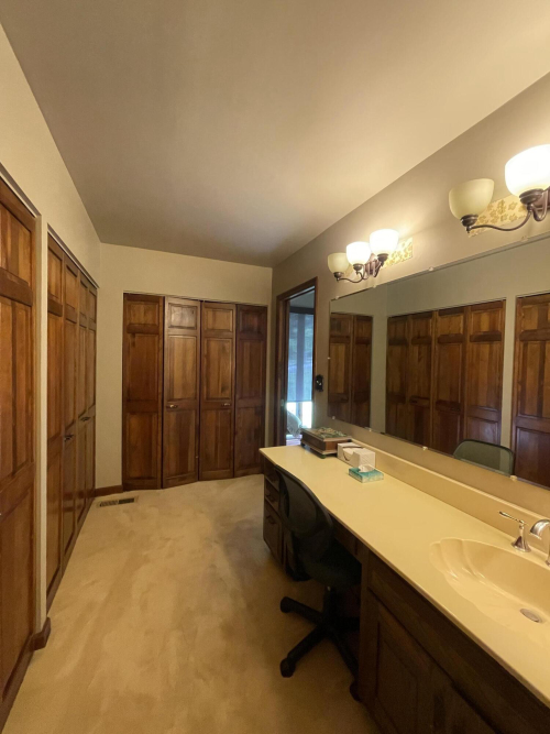 Listing Image 75
