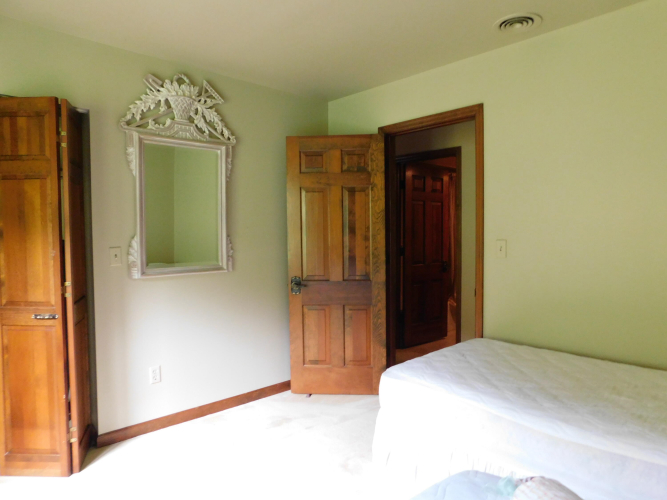 Listing Image 82