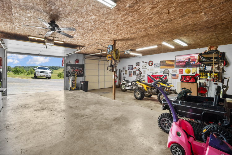 Listing Image 32