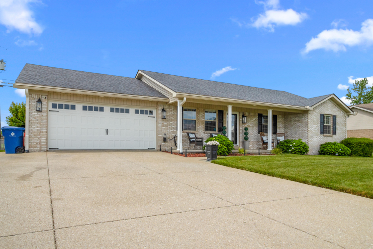 Listing Image 9