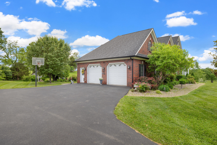 Listing Image 62