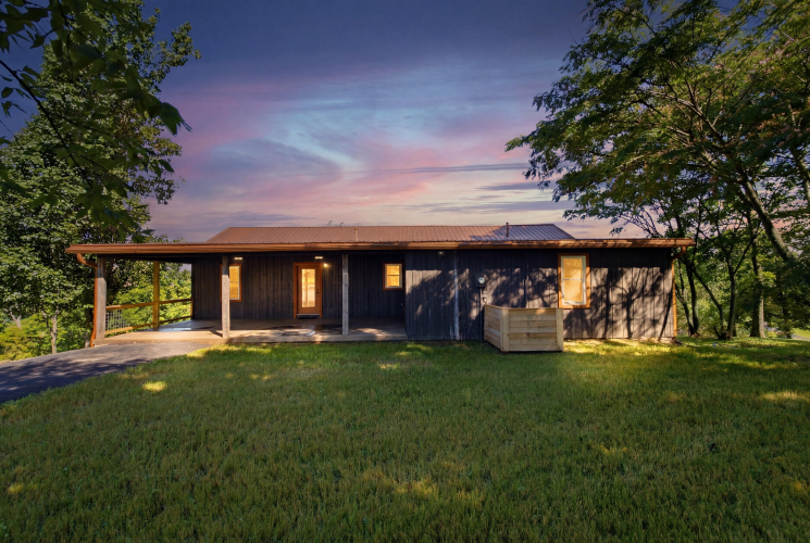 Listing Image 11