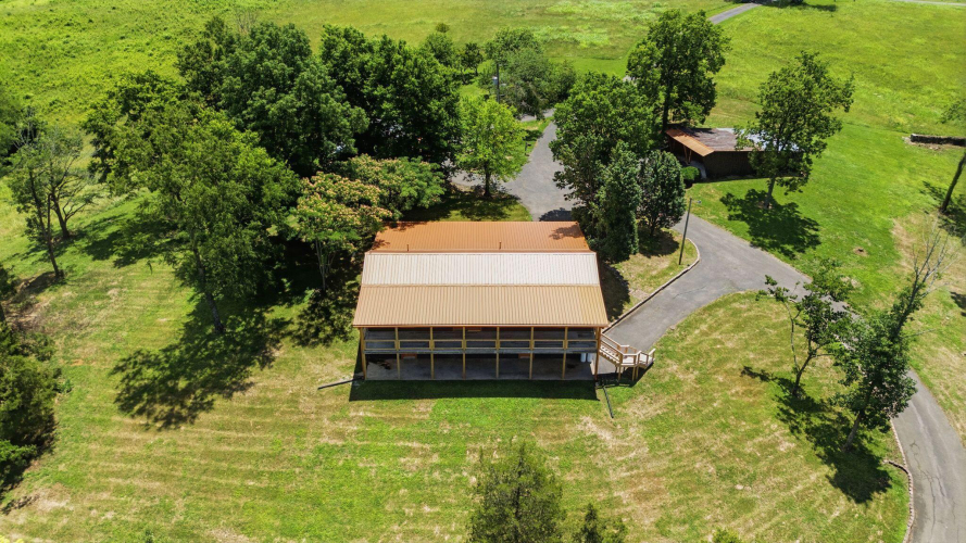 Listing Image 104