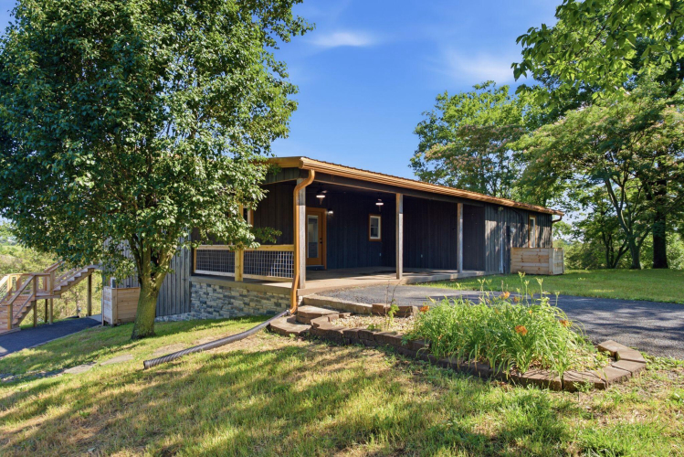 Listing Image 14