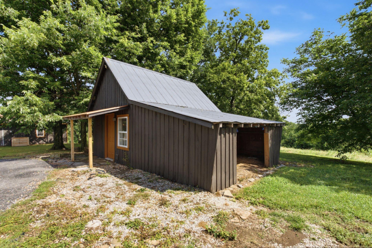 Listing Image 81