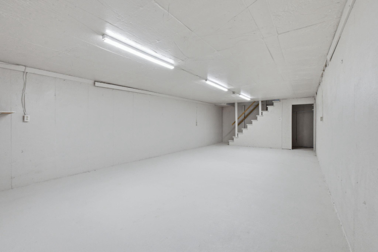 Listing Image 88