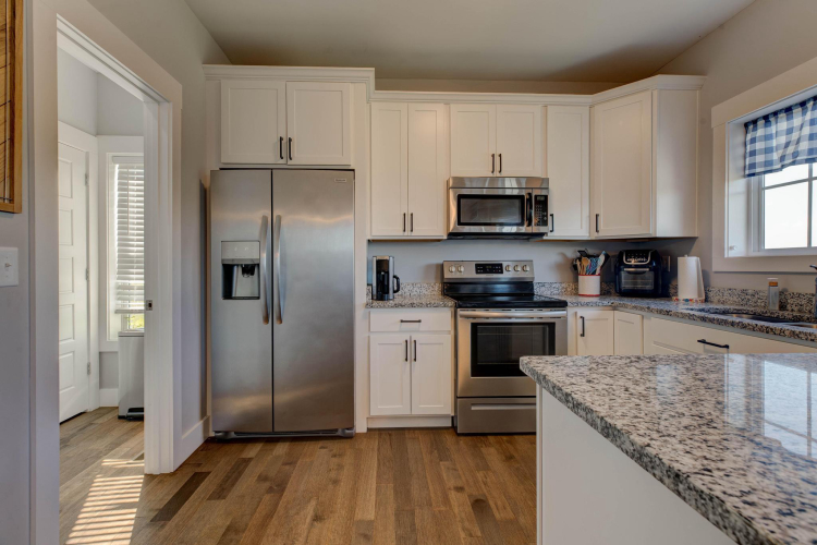Listing Image 15