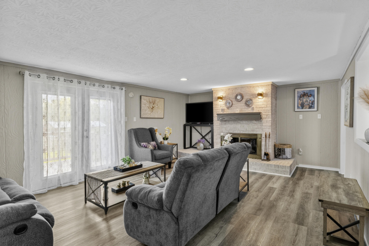 Listing Image 15