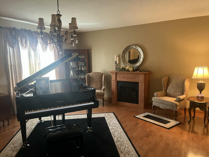 Listing Image 11