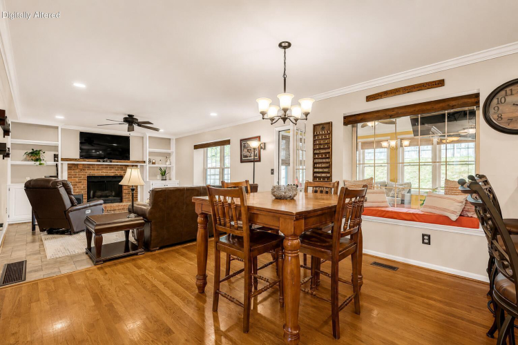 Listing Image 14