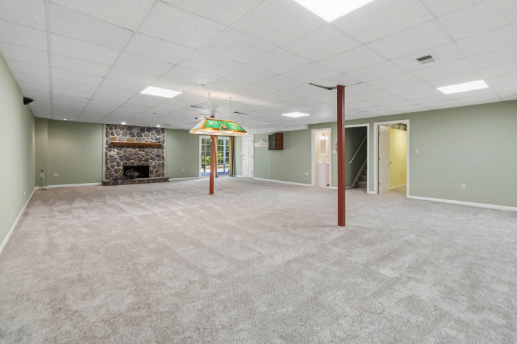 Listing Image 50