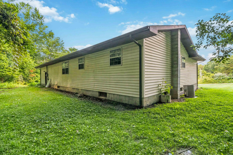 Listing Image 24