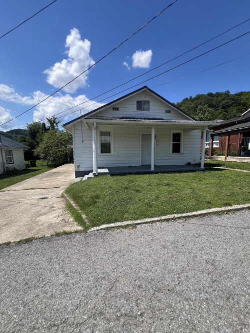 Listing Image 4