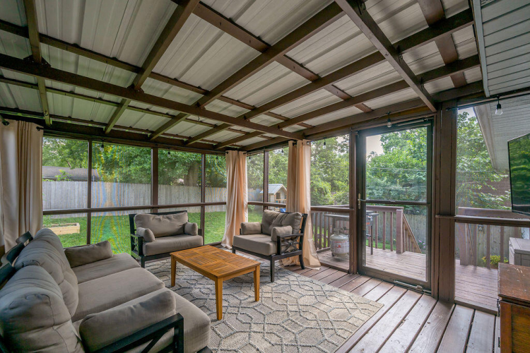Listing Image 8