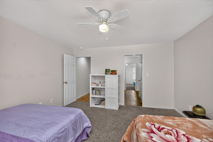 Listing Image 32
