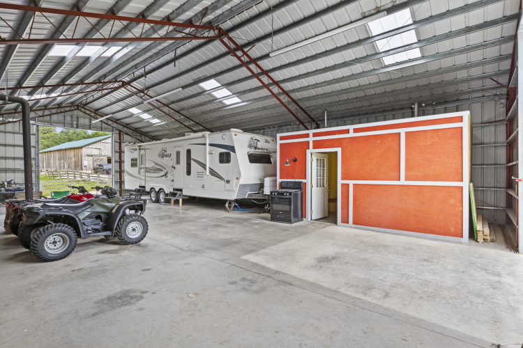 Listing Image 15