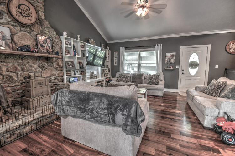 Listing Image 11