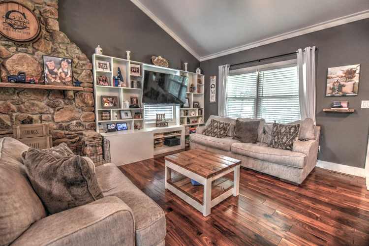 Listing Image 12