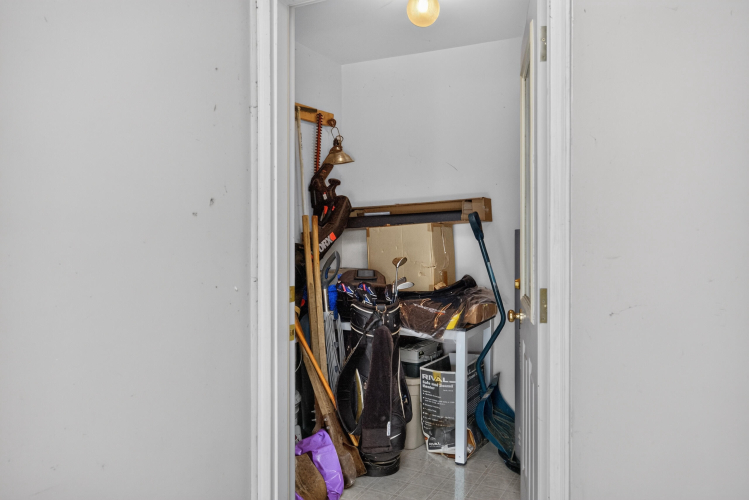 Listing Image 28