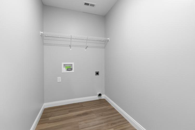 Listing Image 24