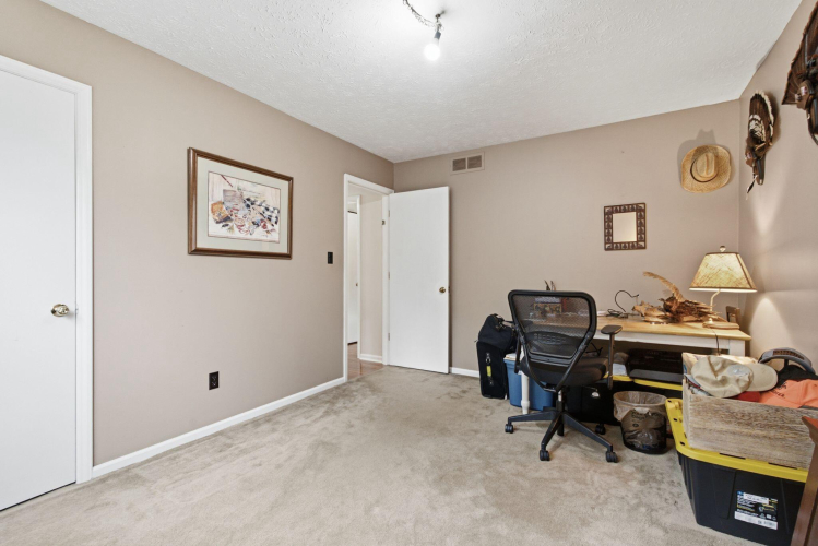 Listing Image 26