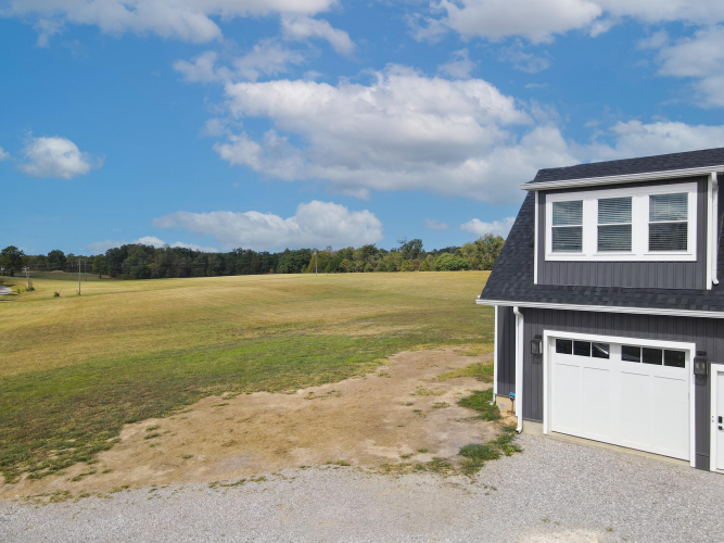 Listing Image 63