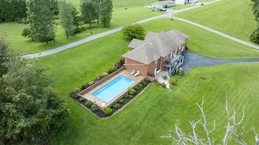 Listing Image 128