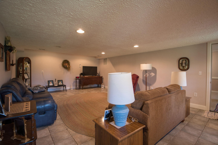 Listing Image 85